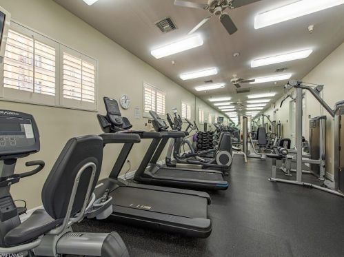 401 Bayfront Pl, Naples FL  34102-6455 exterior