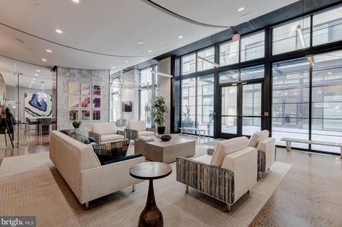 2125 14th St, Washington DC  20009-4464 exterior