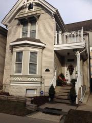 1312 Astor St, Milwaukee WI  53202-2824 exterior