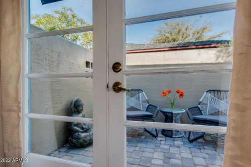 2608 10 St, Phoenix AZ 85085-7781 exterior