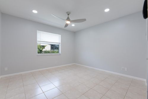 441 53rd St, Boca Raton FL  33487-3750 exterior