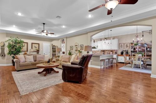 8702 Malardcrest Dr, Humble TX 77346-8106 exterior