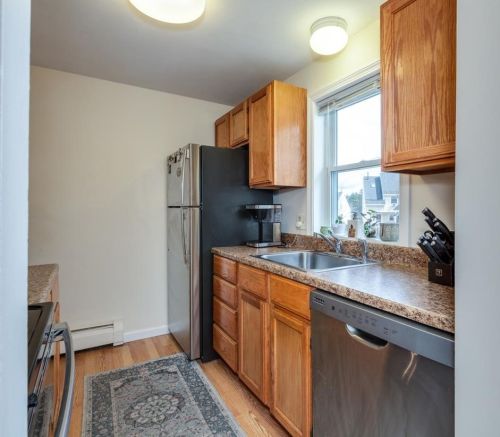 49 Bluffs Dr, Concord NH  03303-1579 exterior