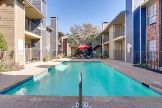 1820 Garrett Ave, Dallas TX  75206-7500 exterior