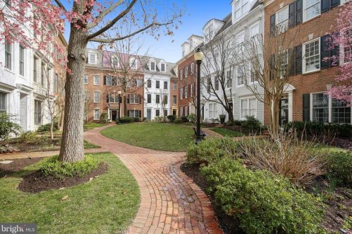 337 Fayette St, Alexandria VA 22314-2201 exterior