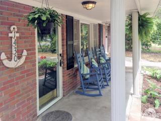 1430 Fort Johnson Rd, Charleston, SC 29412-8818