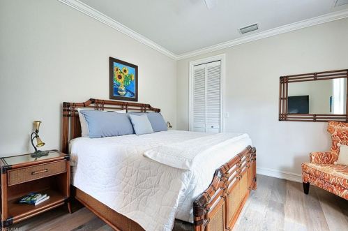 6647 Gln Arbor Way, Naples FL 34119-4659 exterior