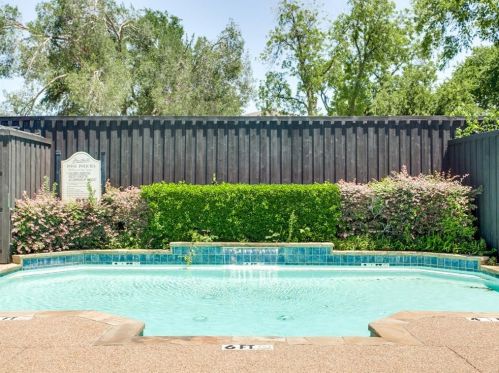 4751 Bradford Dr, Dallas TX  75219-1435 exterior