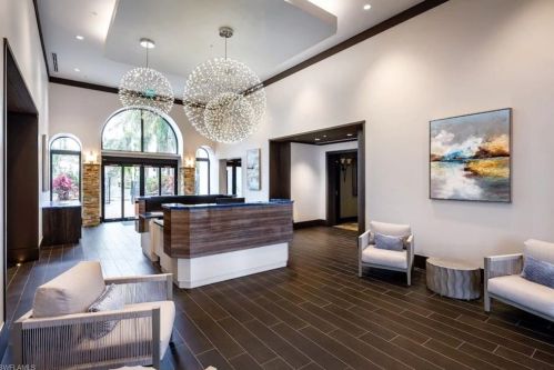 1035 Sandpiper St, Naples FL 34102-0625 exterior