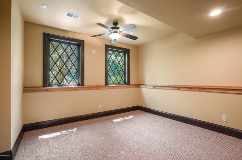 2068 Tall Pne Dr, Grand Rapids MI 49546-7923 exterior