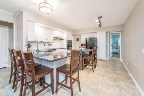 1111 Highgate Rd, Kalamazoo MI 49006-2774 exterior