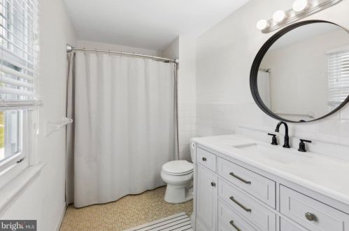 1246 Center Rd, Pittsburgh PA  19083-4823 exterior