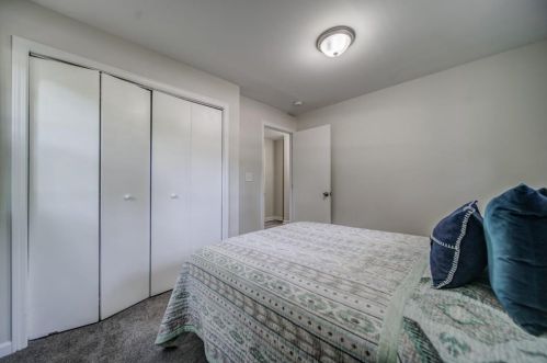 856 Harwell Rd, Atlanta GA  30318-5828 exterior