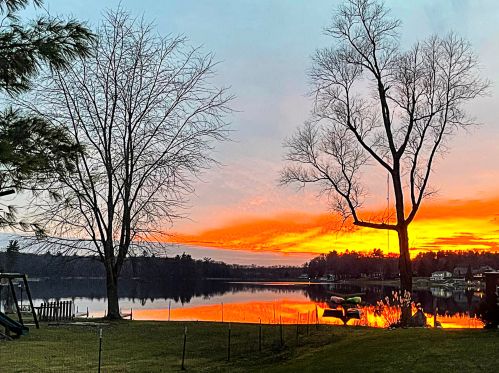 11384 Hydeaway Ct, Middlevle MI 49333-8252 exterior