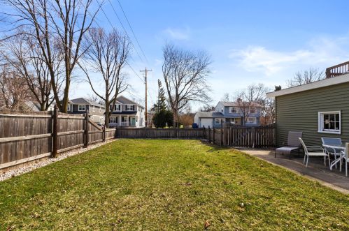 4801 Diversey Blvd, Milwaukee WI 53217-5919 exterior