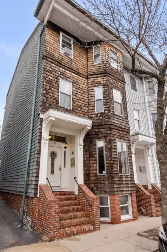 728 8th St, Boston MA  02127-3432 exterior
