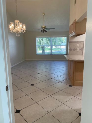 112 Banyan Cir, Jupiter FL 33458-5530 exterior