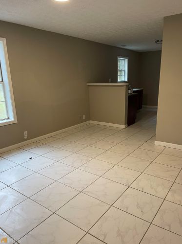 1370 Martinique Ct, Atlanta GA 30331-8335 exterior