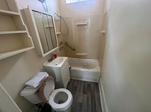 2947 21st St, Milwaukee WI  53206-1632 exterior