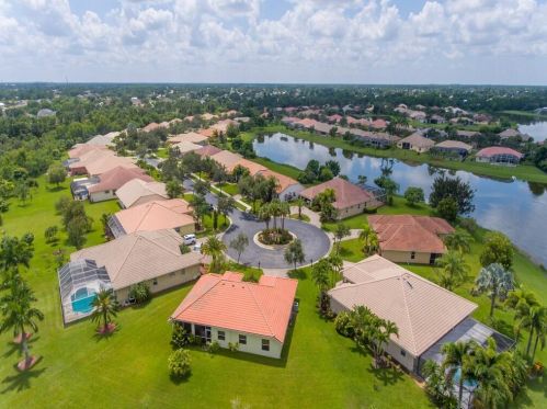 269 Egret Lndg, Fort Pierce FL 34953-8229 exterior