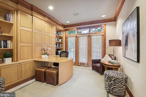 9906 Avenel Farm Dr, Rockville MD 20854-5410 exterior