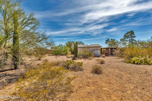 4105 Hogan Dr, Tucson AZ 85735-1809 exterior