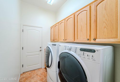 2432 Bassett Peak Dr, Green Valley AZ 85622-8116 exterior