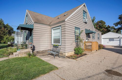 857 Cricklewood St, Wyoming, MI
