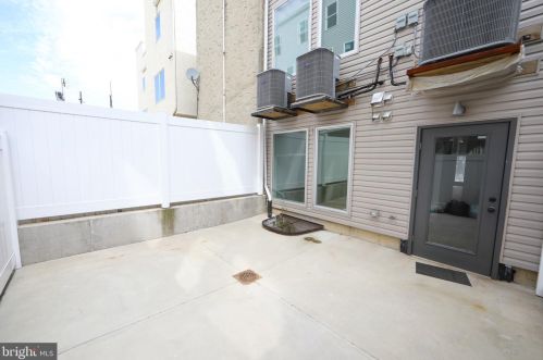 1640 2nd St, Philadelphia PA 19122 exterior