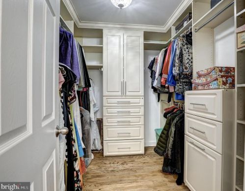 9832 Avenel Farm Dr, Rockville MD 20854-5410 exterior