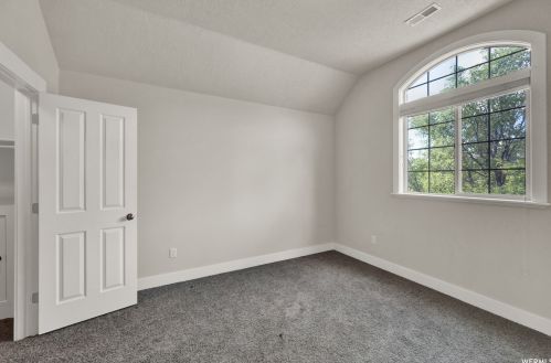 1958 Bluffside Cir, Sandy UT exterior