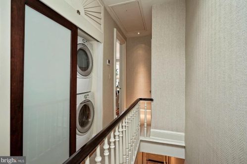 1406 Swann St, Washington DC  20009-3904 exterior