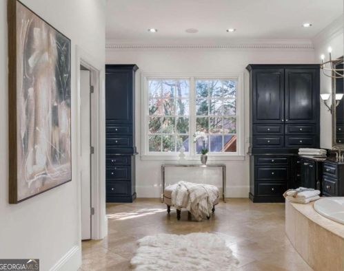 700 Brookwoods Trce, Atlanta GA 30342-2473 exterior