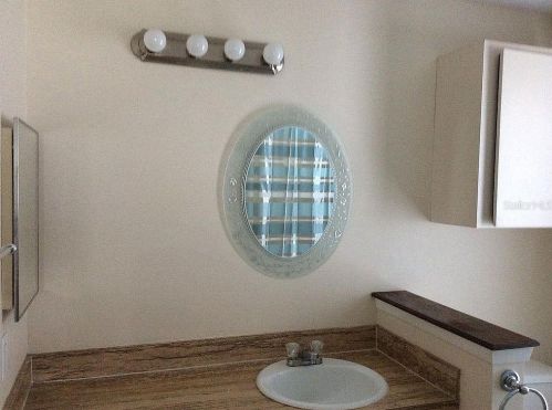 3237 Laurel Dl Dr, Tampa FL 33618-1045 exterior