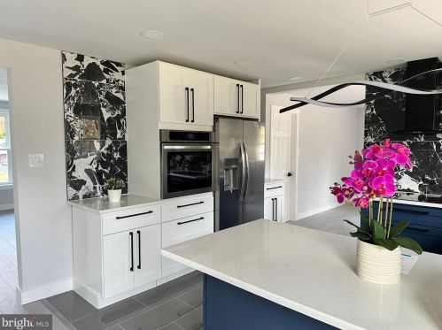 99 Elfreth Rd, Huntingdon Valley PA  19006-1210 exterior