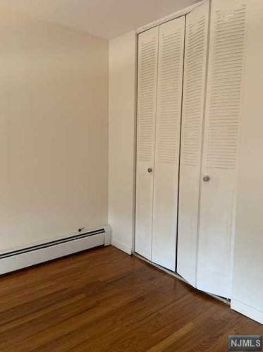 455 Fairview Ave, Fairview NJ 07022-1800 exterior