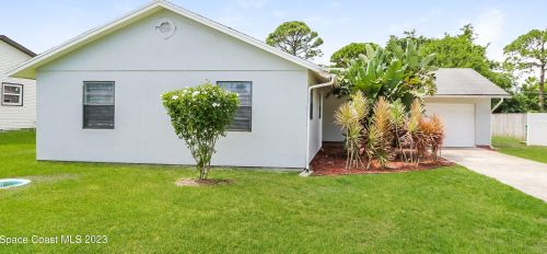 646 Byron St, Fort Pierce FL  34983-1982 exterior