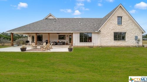 117 Falling Leaves Ct, Spring Branch TX 78070-6373 exterior