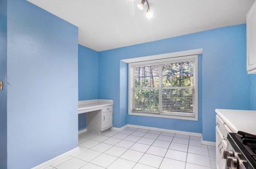 1406 Crossing Dr, Atlanta GA  30329-3571 exterior