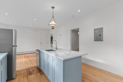 35 Felix St, Providence RI  02908-4836 exterior