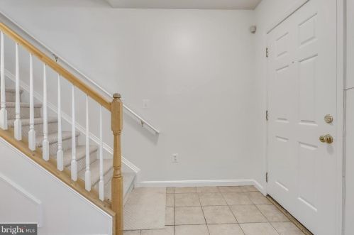 11208 Edson Park Pl, Rockville, MD 20852-3190