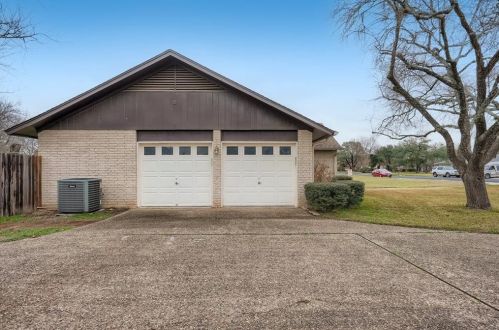 3414 Eldorado Trl, Austin TX 78739-5704 exterior