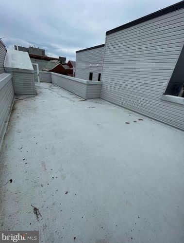 924 15 St, Philadelphia PA 19146-2141 exterior