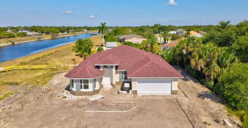 2380 Savona Blvd, Fort Pierce, FL 34953-2215