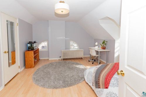 2511 5 St, Duluth MN 55806-1511 exterior