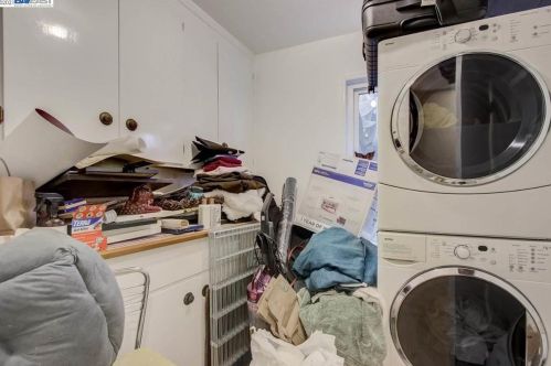 1875 Granada Dr, Concord CA 94519-1330 exterior