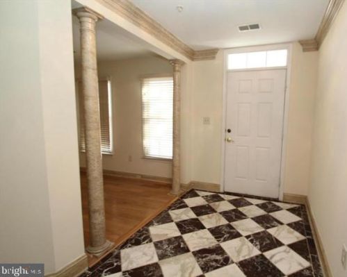 1106 Fairfax St, Alexandria VA  22314-1443 exterior