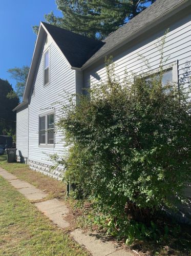 1925 Harding Ave, Meskegon MI 49441-1539 exterior