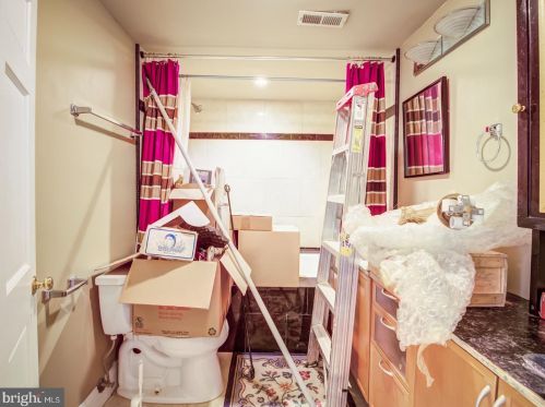 1324 Kenyon St, Washington DC 20010-2493 exterior