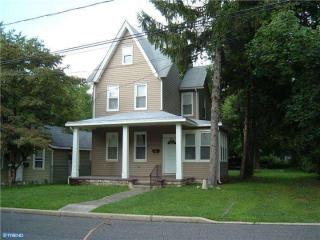 616 Randolph Ave, Riverton NJ  08077-1818 exterior